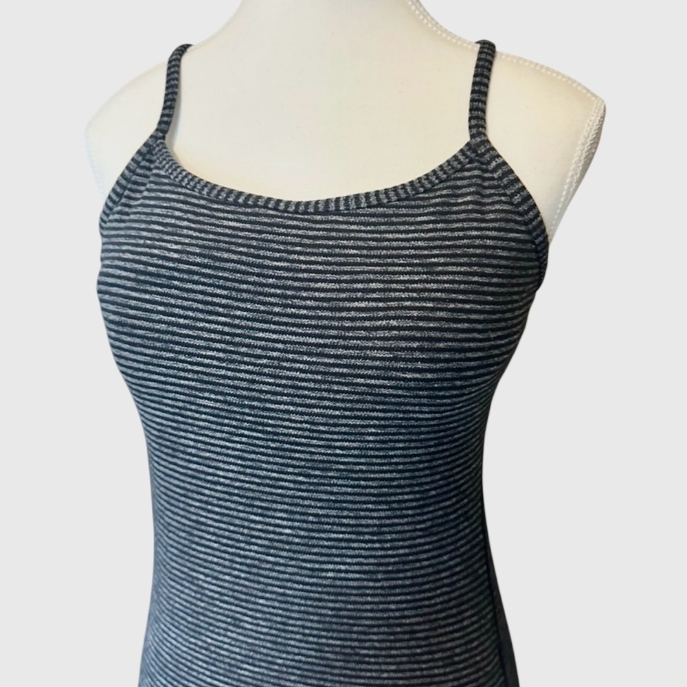 Lululemon workout tank black/grey striped top, Y-back tank,sz 2/4